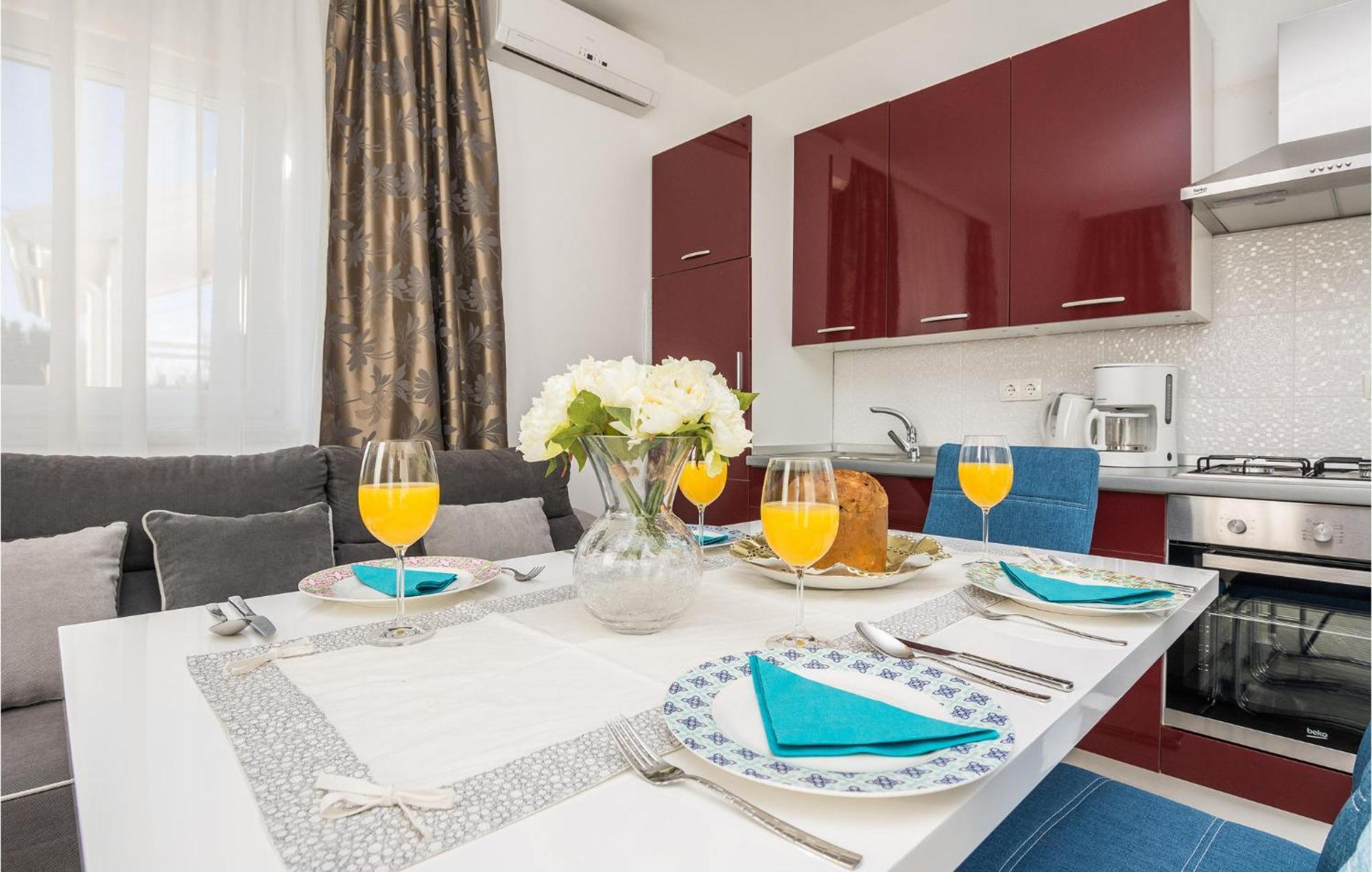 Beautiful Home In Privlaka With Wifi Екстериор снимка
